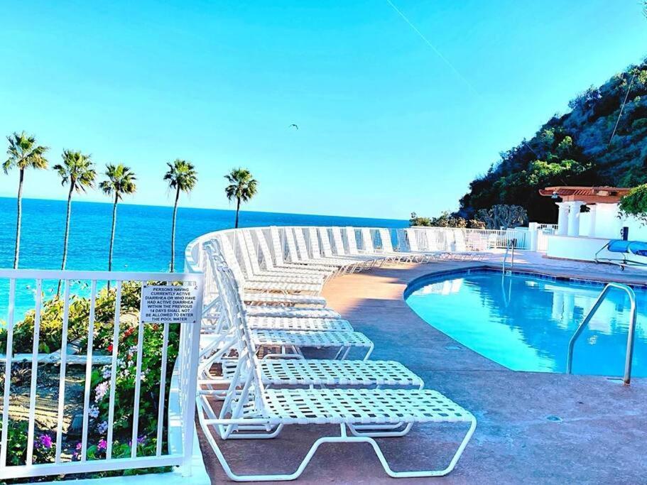 Sunrise Bliss Villa Авалон Екстериор снимка