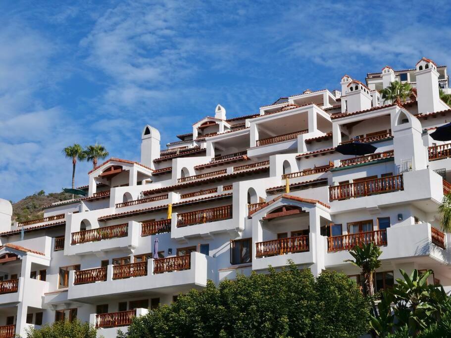 Sunrise Bliss Villa Авалон Екстериор снимка
