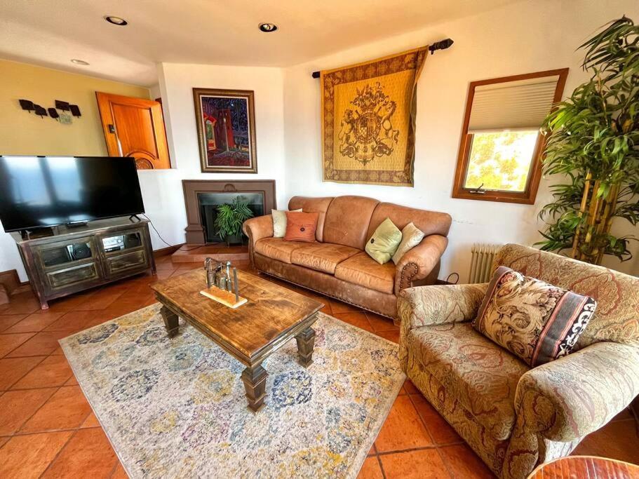 Sunrise Bliss Villa Авалон Екстериор снимка
