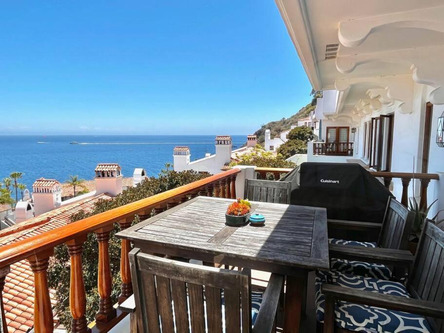 Sunrise Bliss Villa Авалон Екстериор снимка